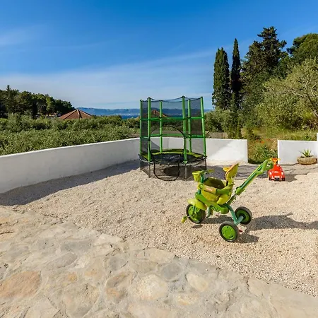 Likva Villa *